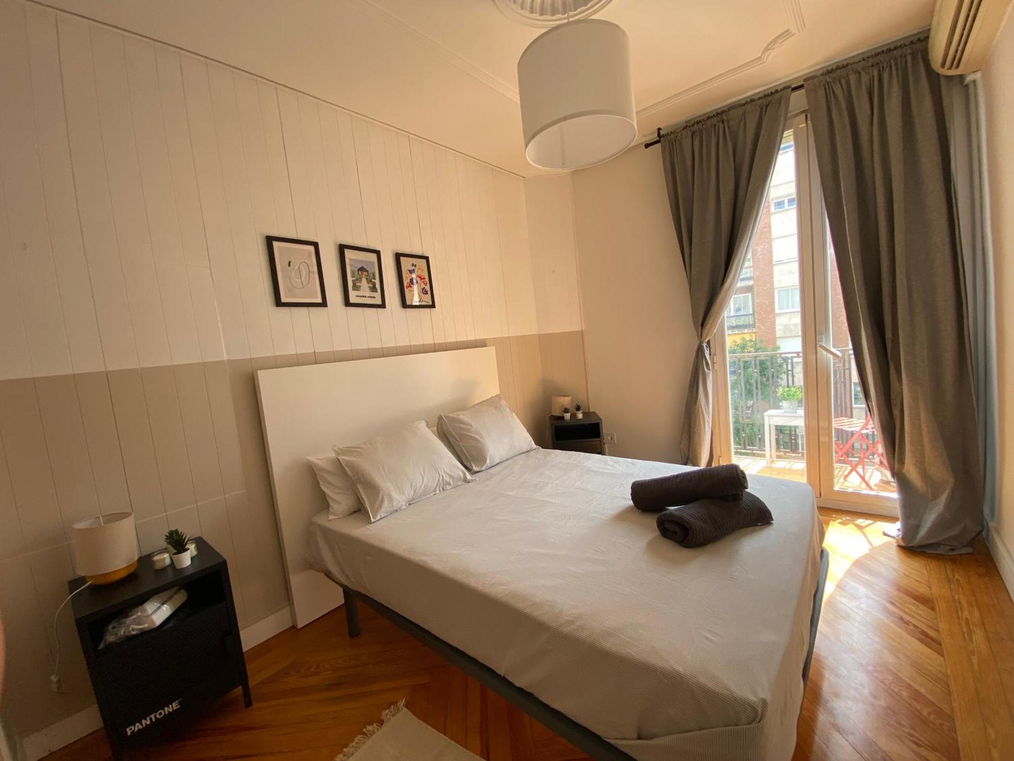Santa Engracia Street, Private Rooms — Photos 3